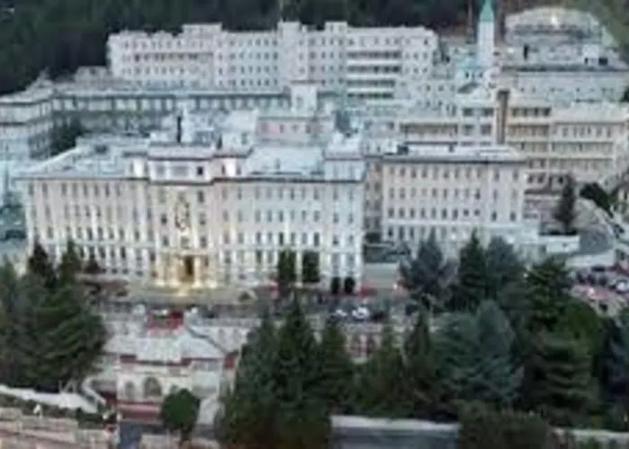 California Hotel Lesina