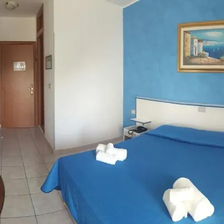 Hotel California 2*